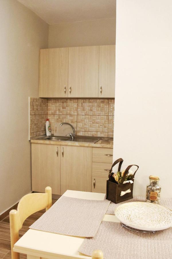 New Bazaar Arben'S Apartment Tirana Exterior foto